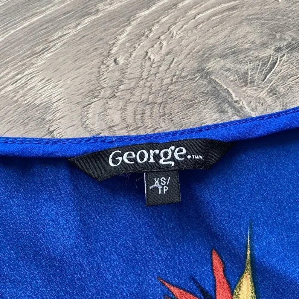 Blue Tank Top Flowy Size XS - Picture 2 of 4